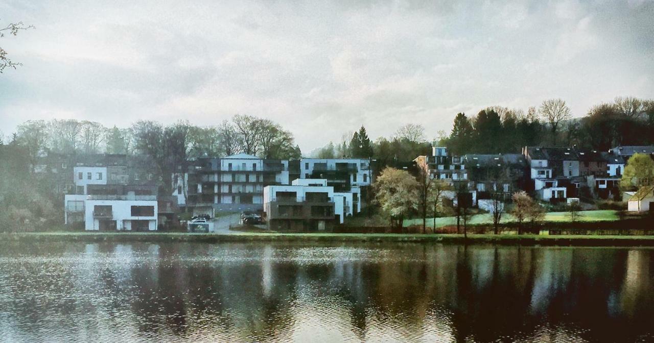 La Reposee Du Lac Apartment Vielsalm Bagian luar foto